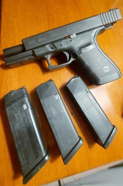 glock 21 1.jpg