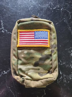 Tactical Tailor - E&E Pouch - Vert#1.jpg