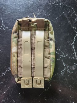 Tactical Tailor - E&E Pouch - Vert#2.jpg