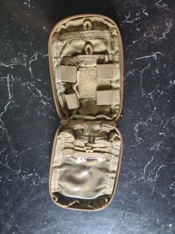 Tactical Tailor - E&E Pouch - Vert#3.jpg